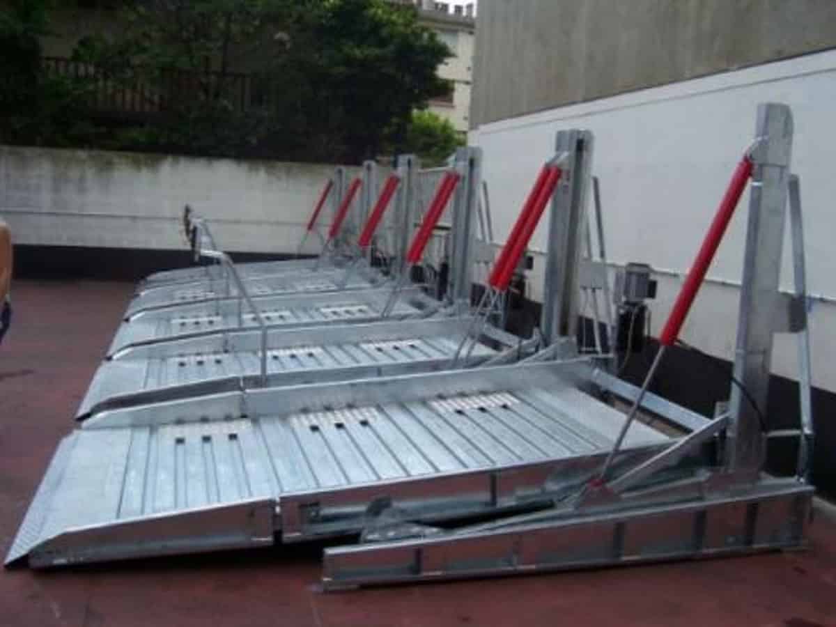 立體停車庫04俯仰式簡易升降機(jī)械立體停車應(yīng)用展示.jpg